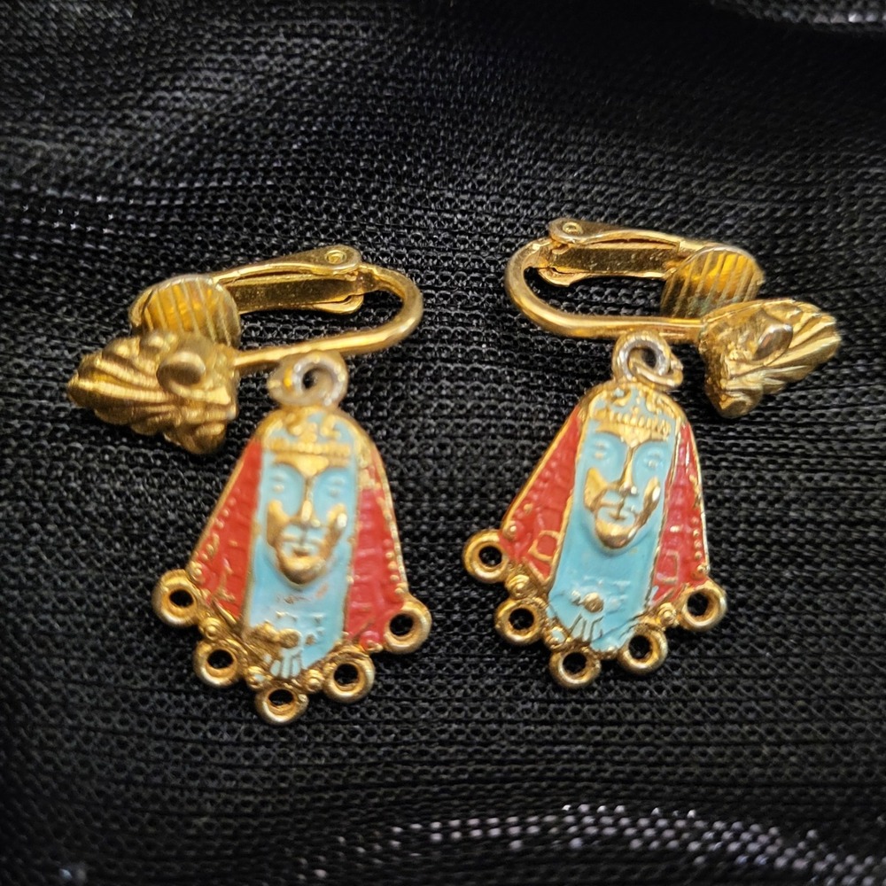 ART Brand Clip-on Gold Pharoah Egyptian Earrings Vintage Antique Stamped Signed